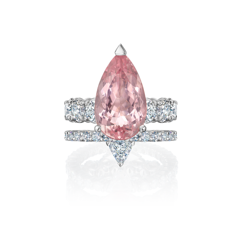 Кольцо с морганитом и бриллиантами