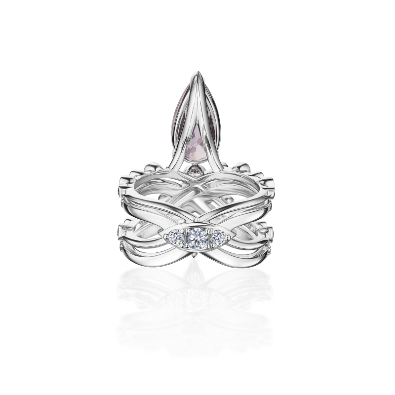 Кольцо с морганитом и бриллиантами title=