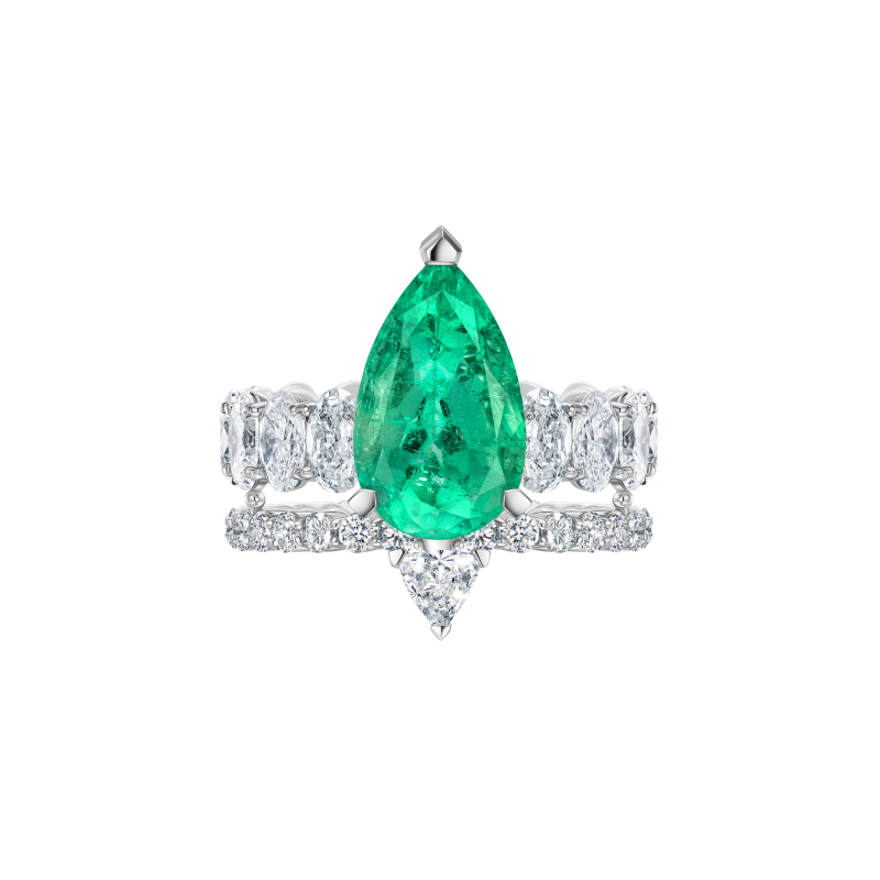 Кольцо с изумрудом и бриллиантами