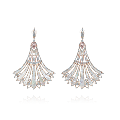 Серьги с морганитами, перламутром и бриллиантами.