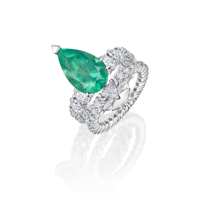 Кольцо с изумрудом и бриллиантами