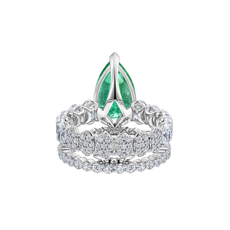 Кольцо с изумрудом и бриллиантами